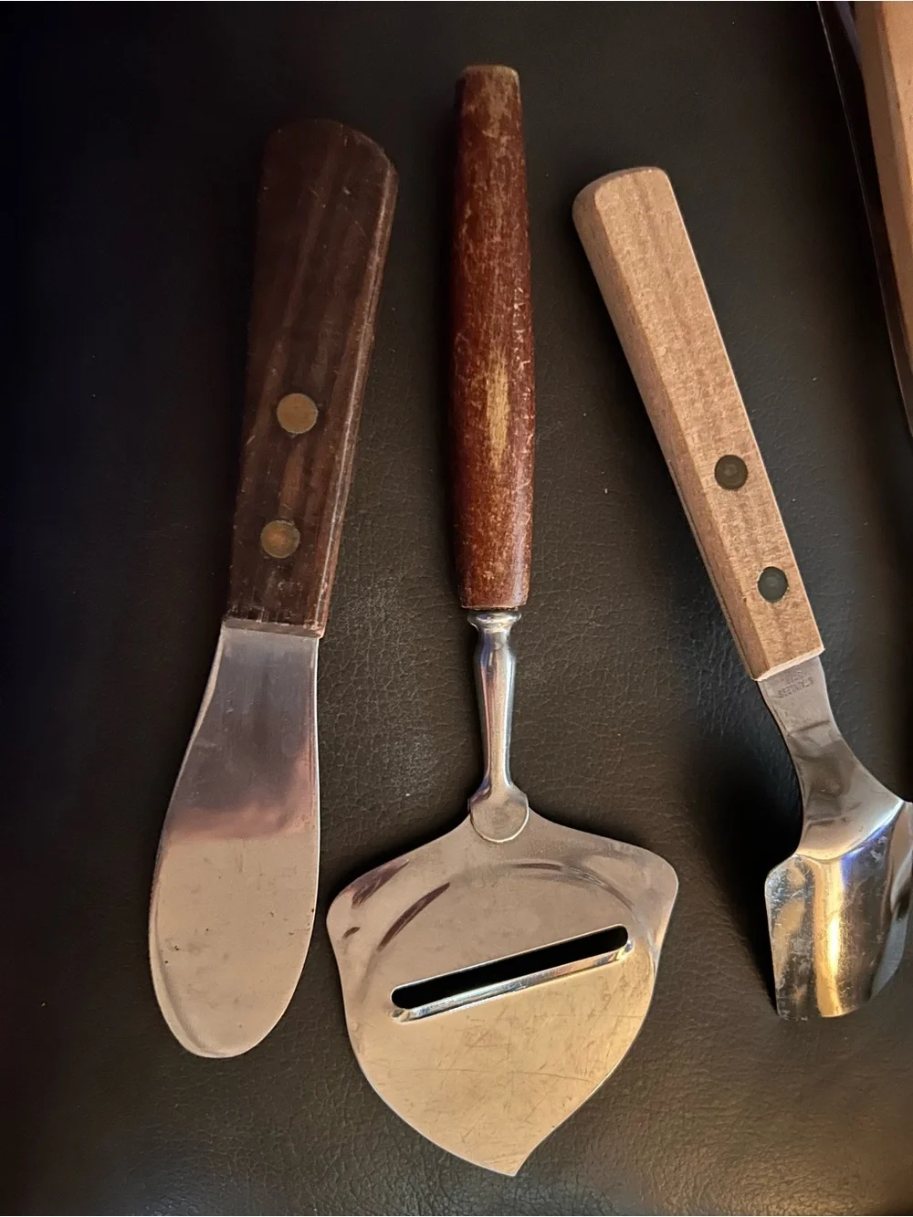 MCM Vintage Wood Handle Charcuterie Serving Lot Spreader Cheese Plane Pie Server